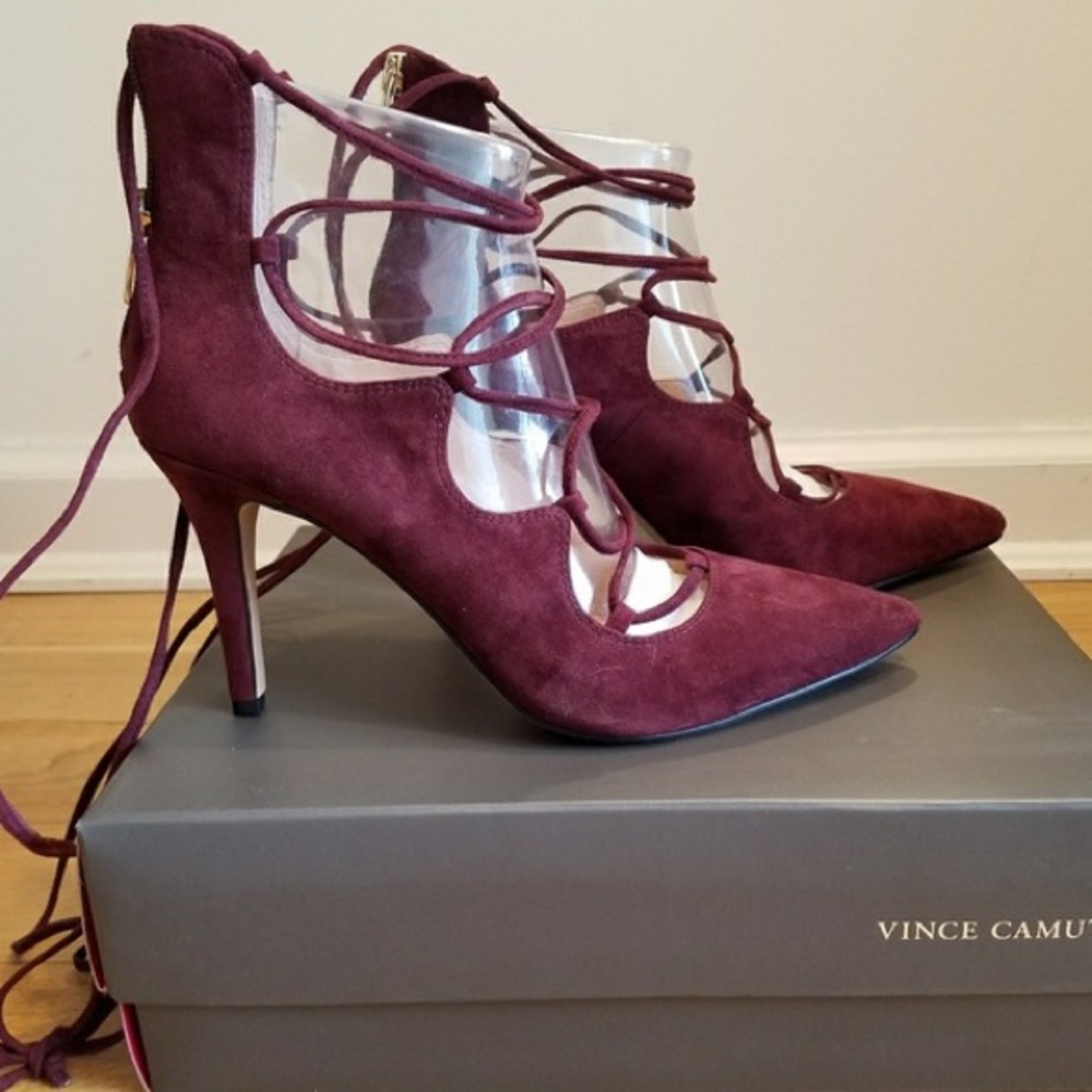 Vince Camuto Barsha Lace-Up Pump NEW NEVER WORN